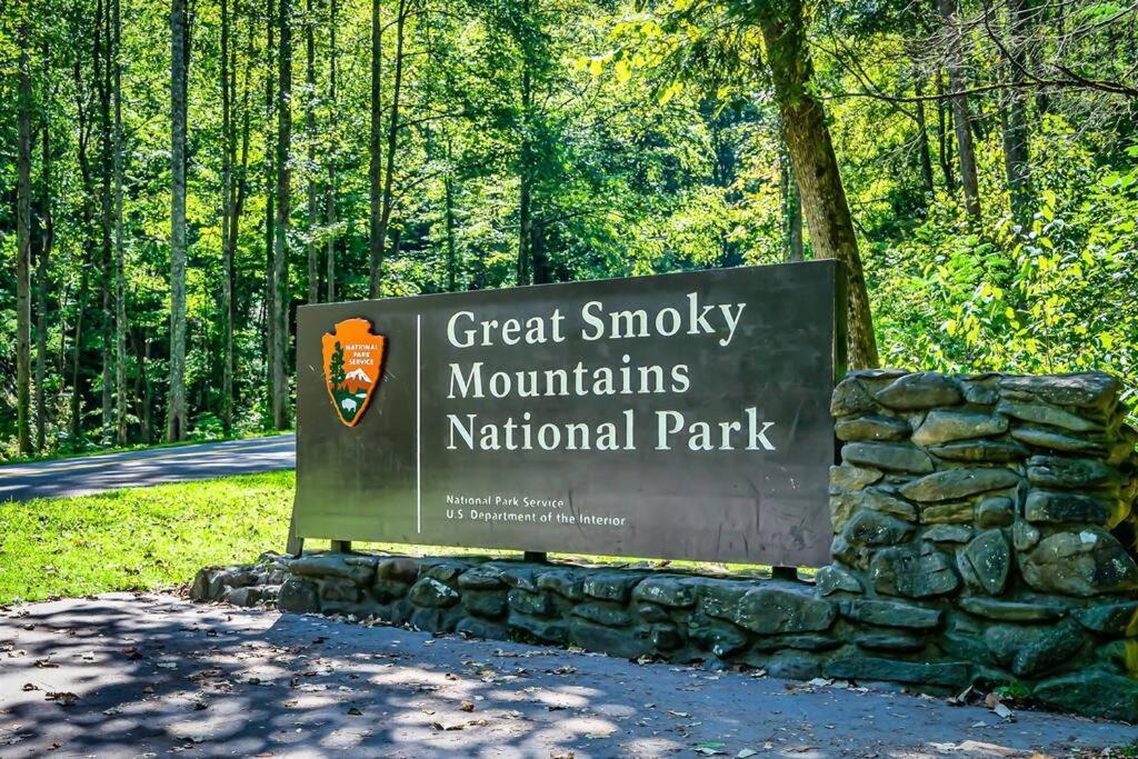 Groot'S Place - 5 Min To Main Parkway!! Pigeon Forge Exterior photo